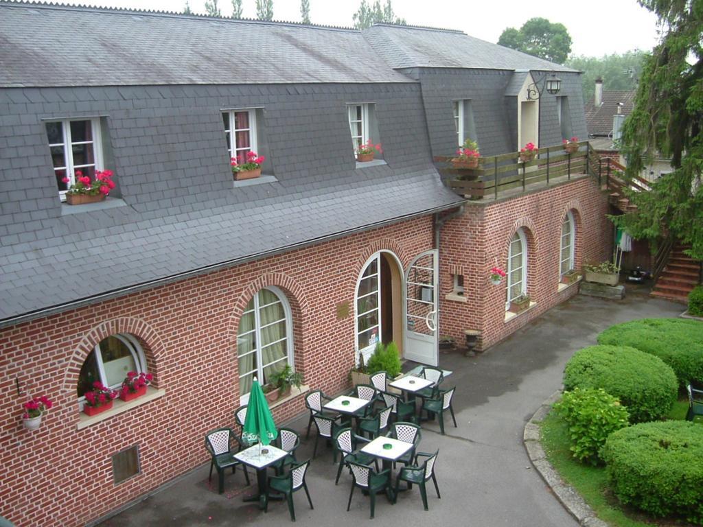 Hotel Le Clos Du Montvinage Etreaupont Exterior foto